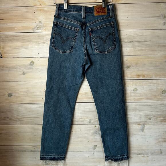 Levi's Wedgie Straight Jeans with Frayed Hem size 26 - Picture 2 of 6